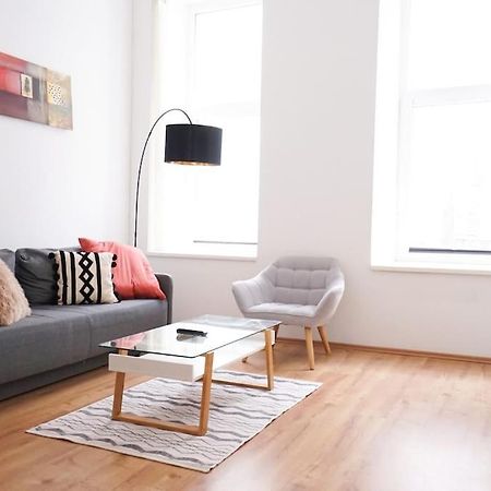 Modern Living In City Center - Fully Equipped Wien Eksteriør billede