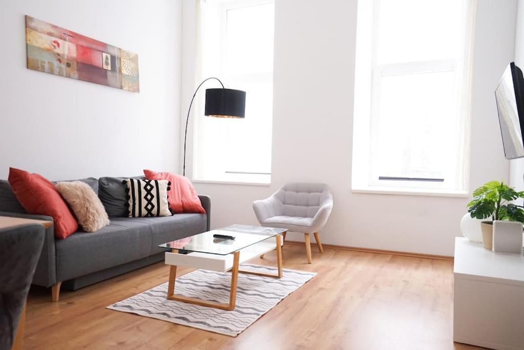 Modern Living In City Center - Fully Equipped Wien Eksteriør billede