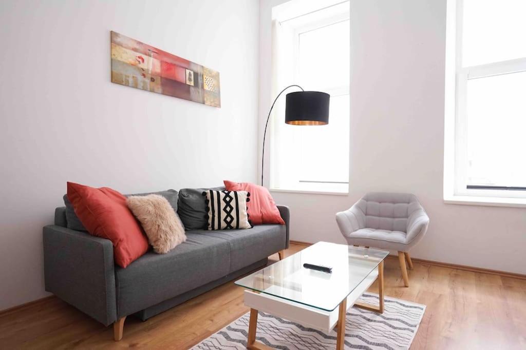 Modern Living In City Center - Fully Equipped Wien Eksteriør billede