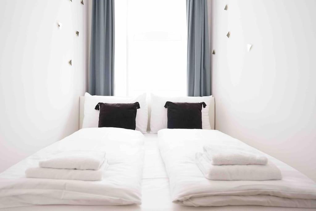 Modern Living In City Center - Fully Equipped Wien Eksteriør billede