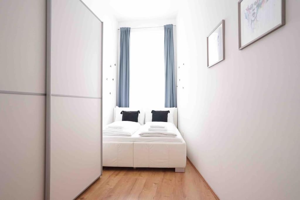 Modern Living In City Center - Fully Equipped Wien Eksteriør billede